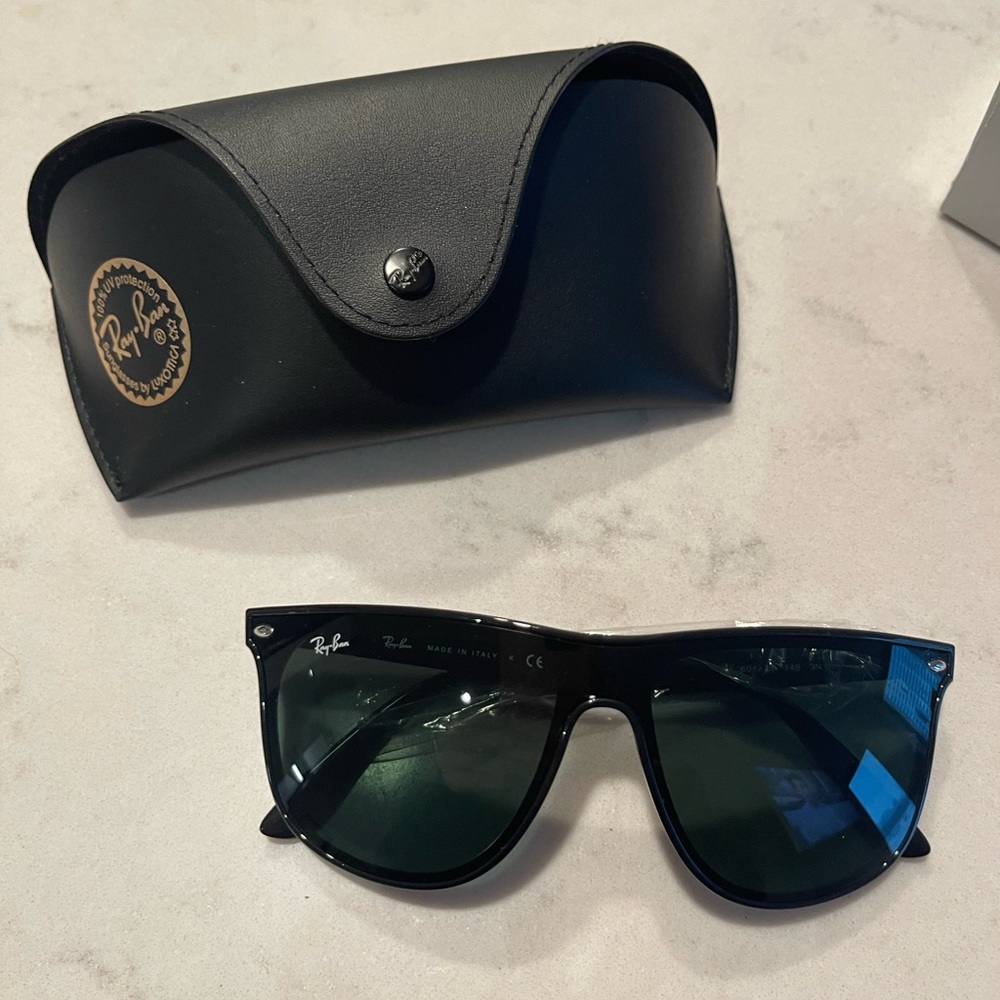 MOVING SALE Authentic Ray Ban Boyfriend Sunglasses NWT